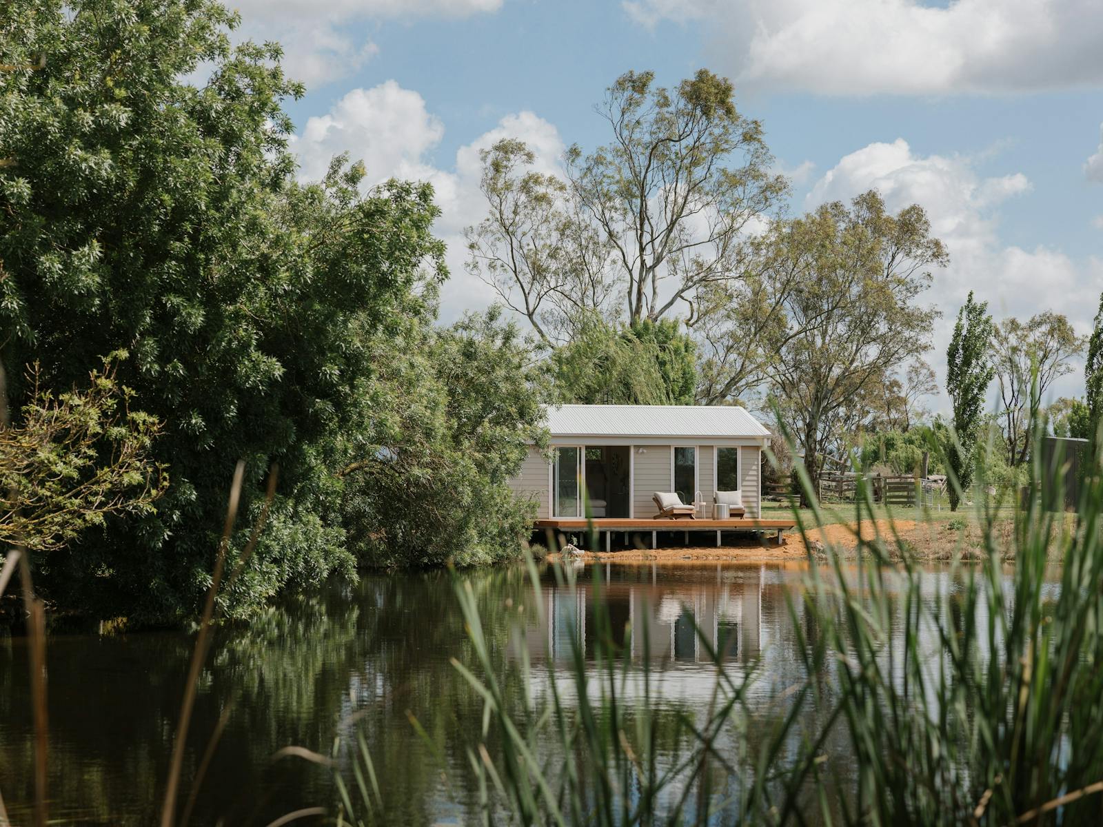 Maffra retreat river house accommodation