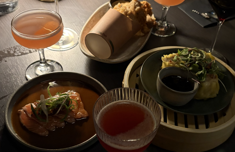 Kiss & Tell, photographed by author